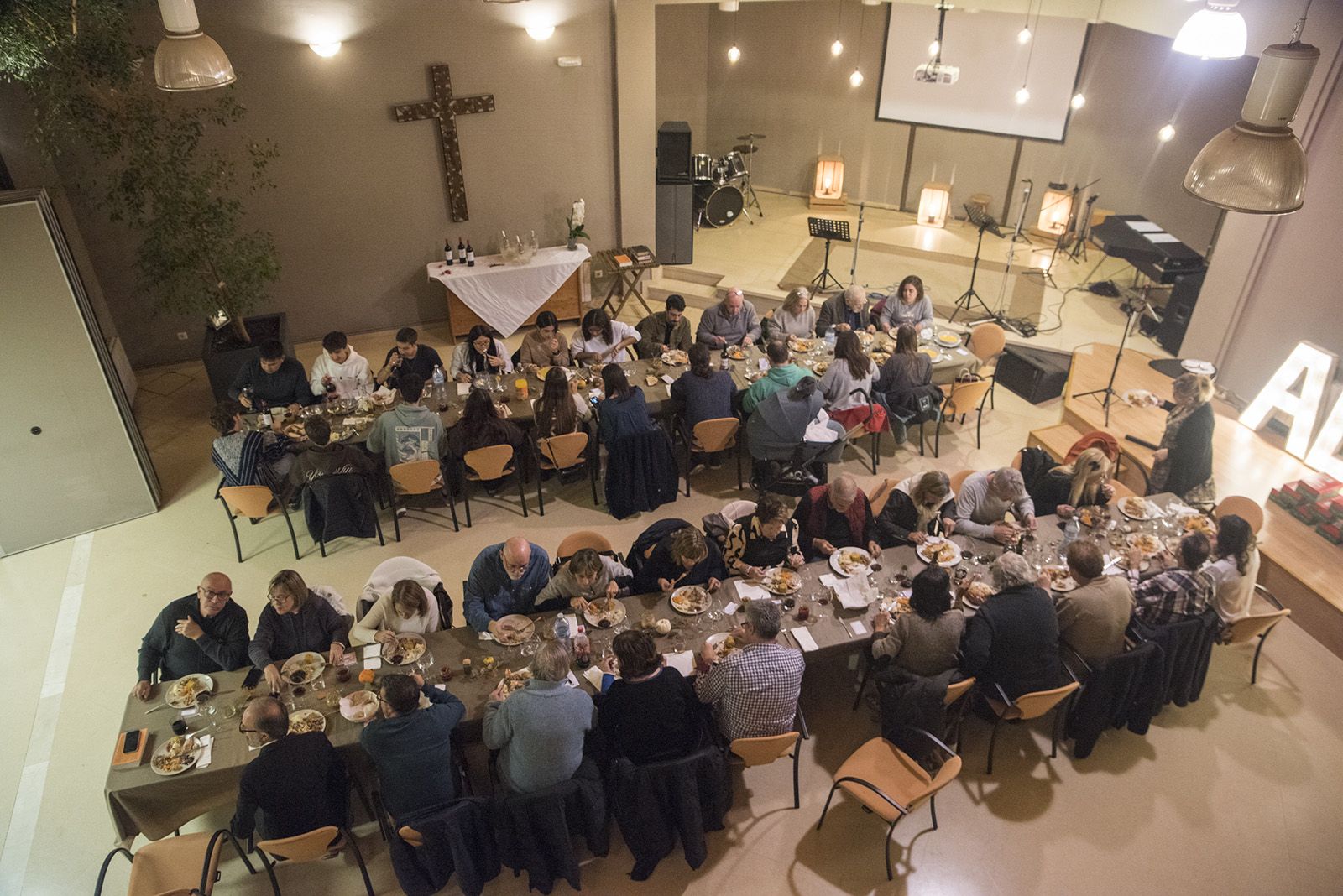 Sopar d'acció de gràcies de l'Església Protestant de Valldoreix. FOTO: Bernat Millet.