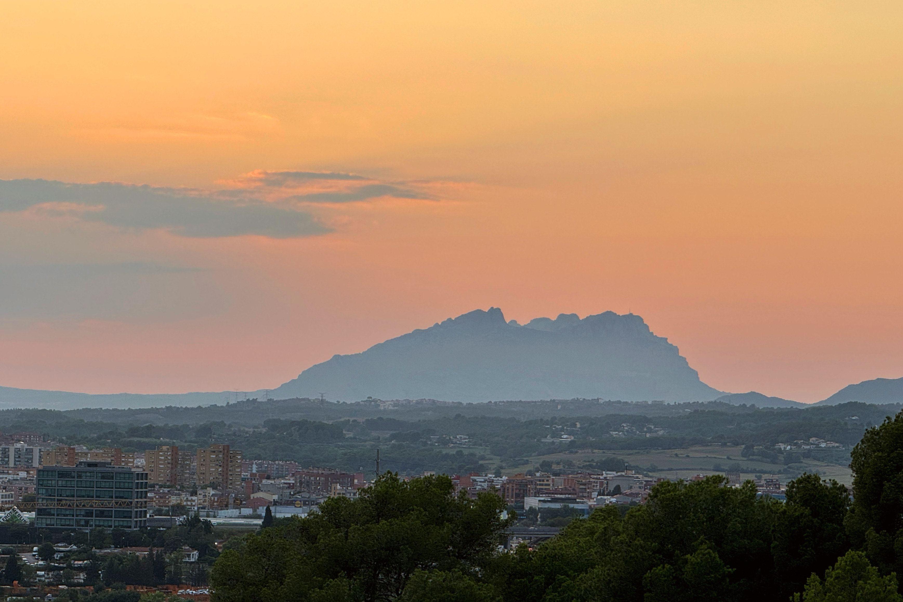 Muntanya de caramel · Rosa de los Vientos, Sant Cugat del Vallès FOTO: Bryam González Pesantes