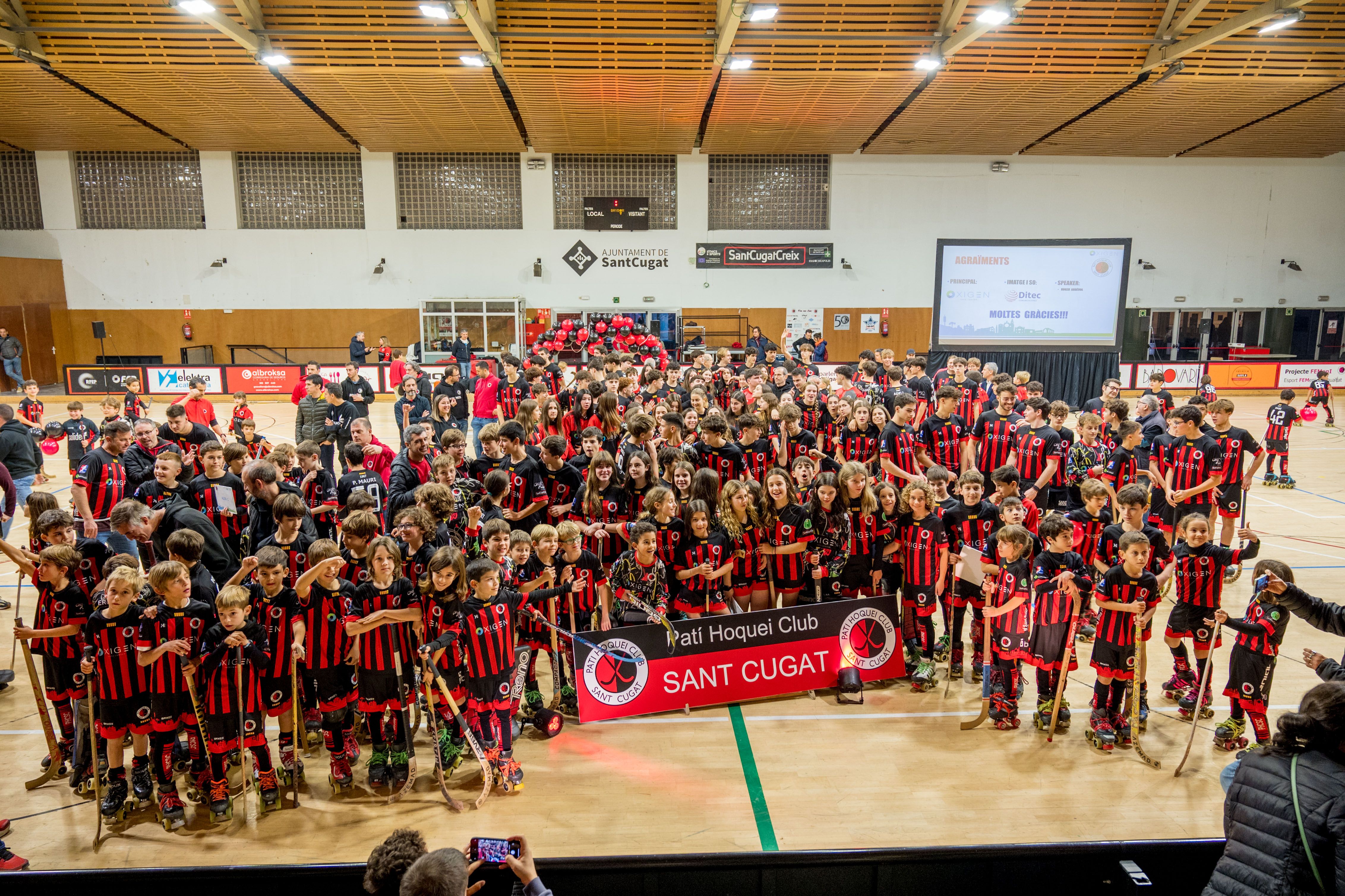 Tots els membres de l'Oxigen Patí Hoquei Club. FOTO: Carmelo Jiménez