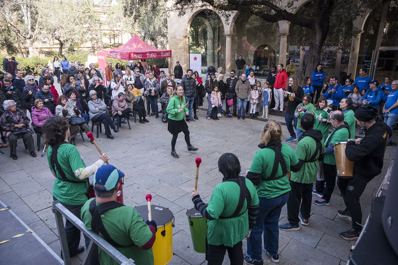 Batucada amb La Batuescola. FOTO: Bernat Millet.