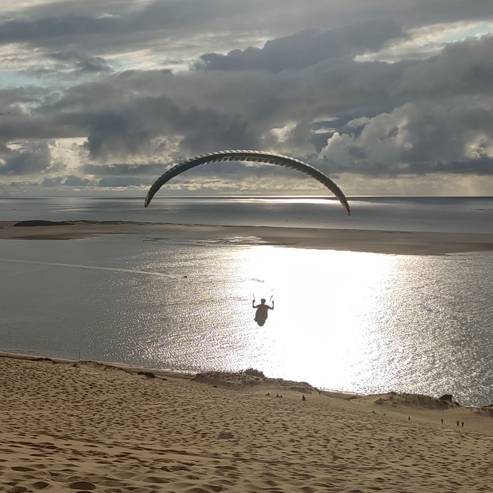 Volant sobre el mar · Dune de Pilat, França FOTO: Nolasc Millán Quer