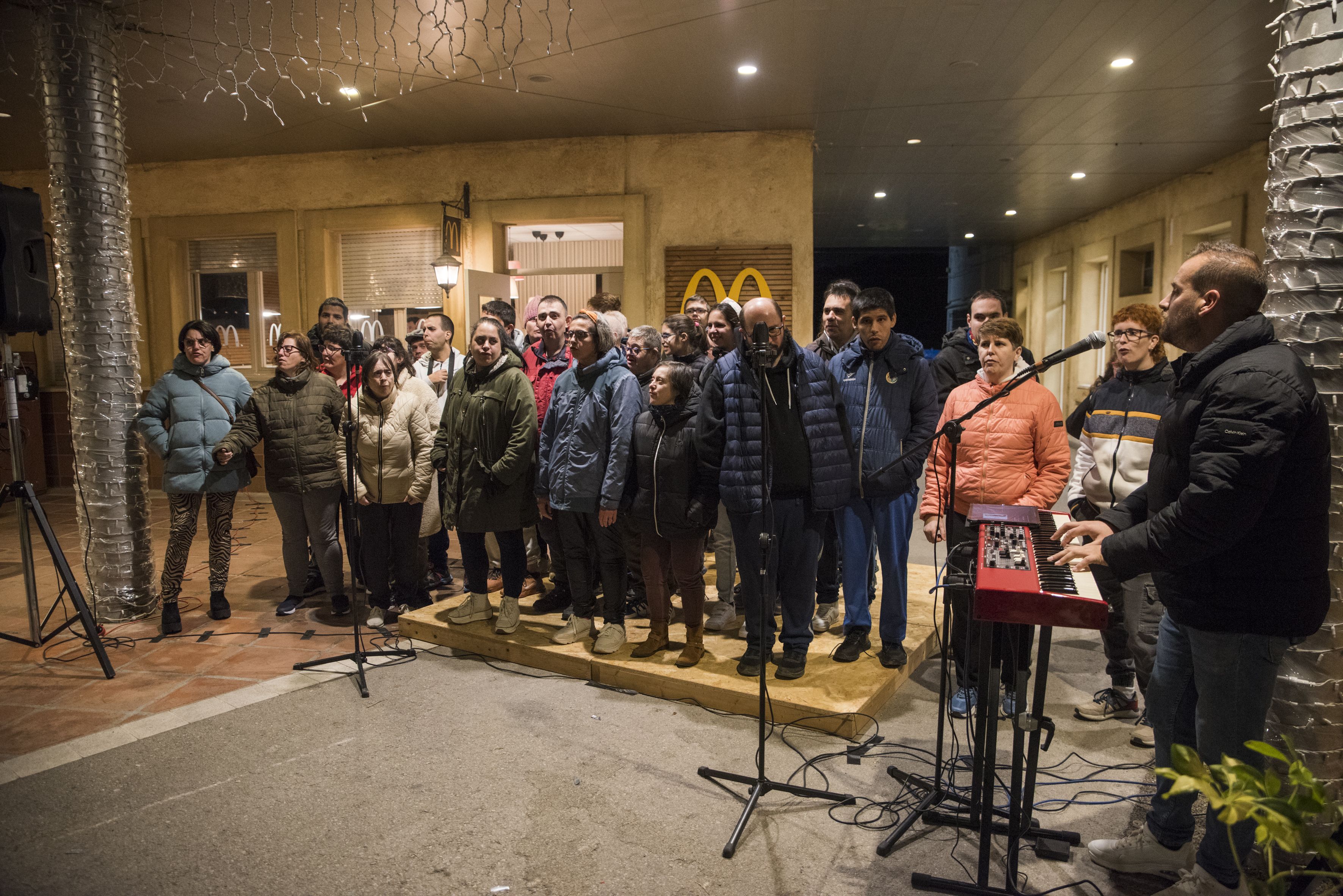 Encesa de llums de Nadal a Catalonia Fundació Creactiva. FOTO: Bernat Millet