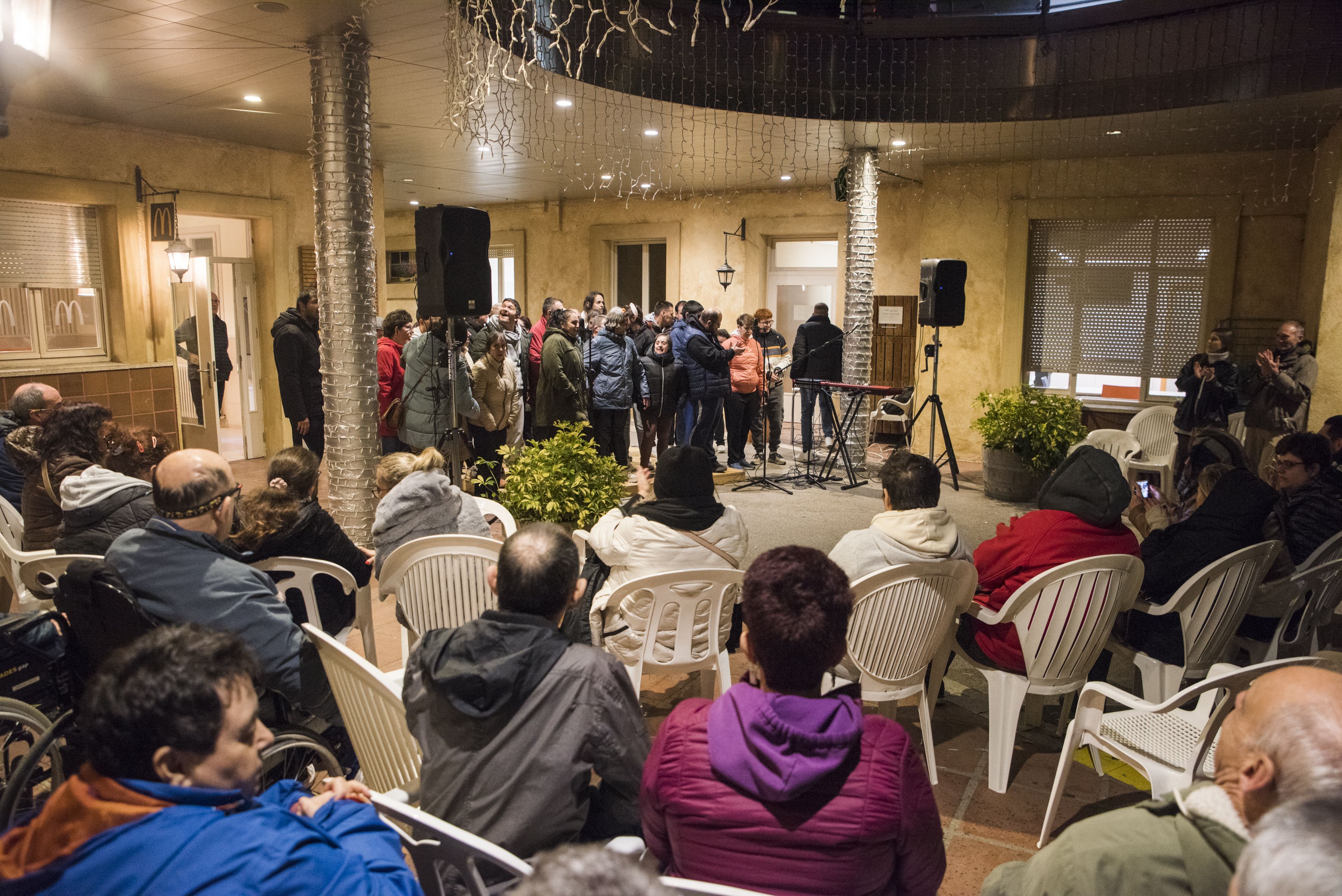 Encesa de llums de Nadal a Catalonia Fundació Creactiva. FOTO: Bernat Millet