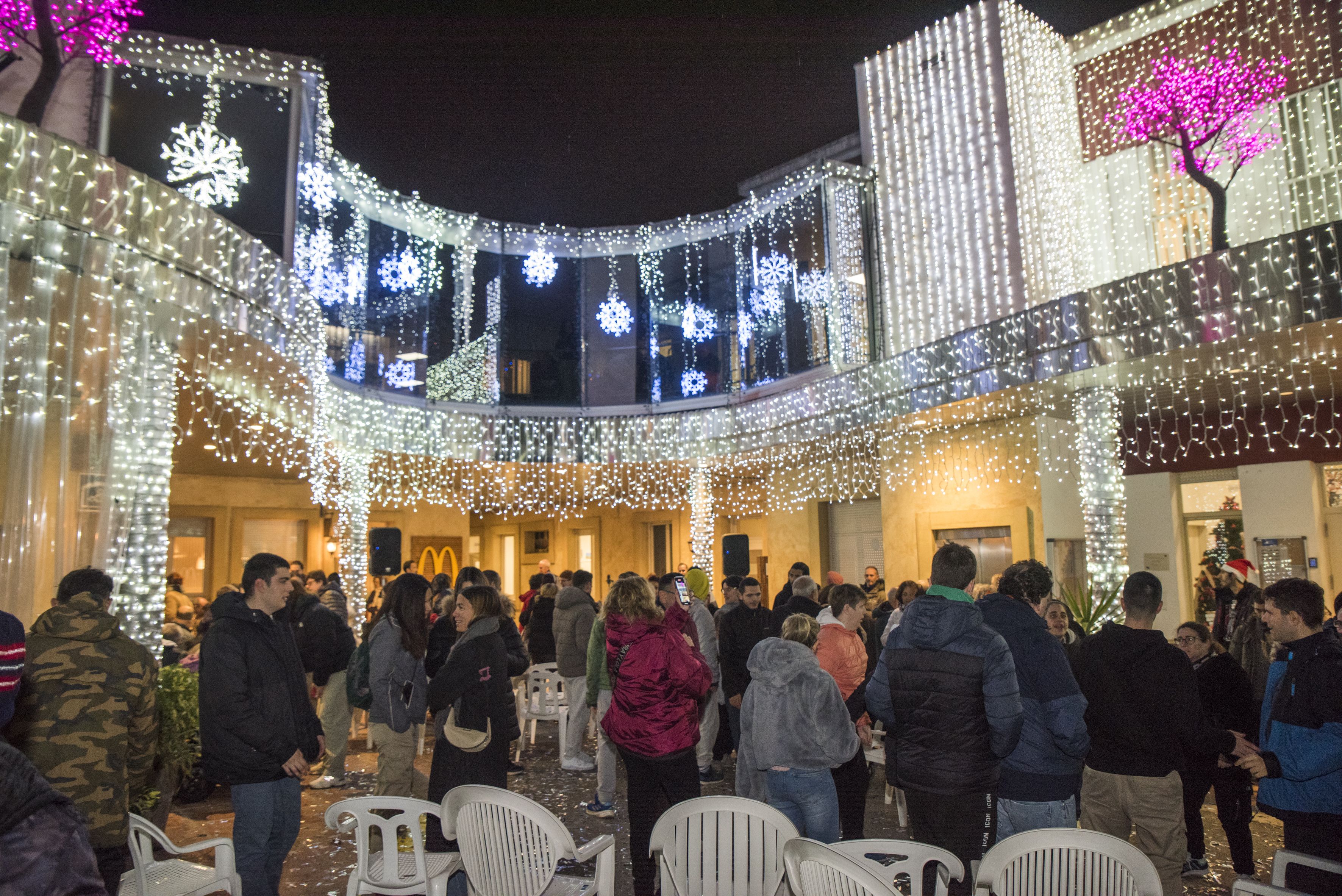 Encesa de llums de Nadal a Catalonia Fundació Creactiva. FOTO: Bernat Millet