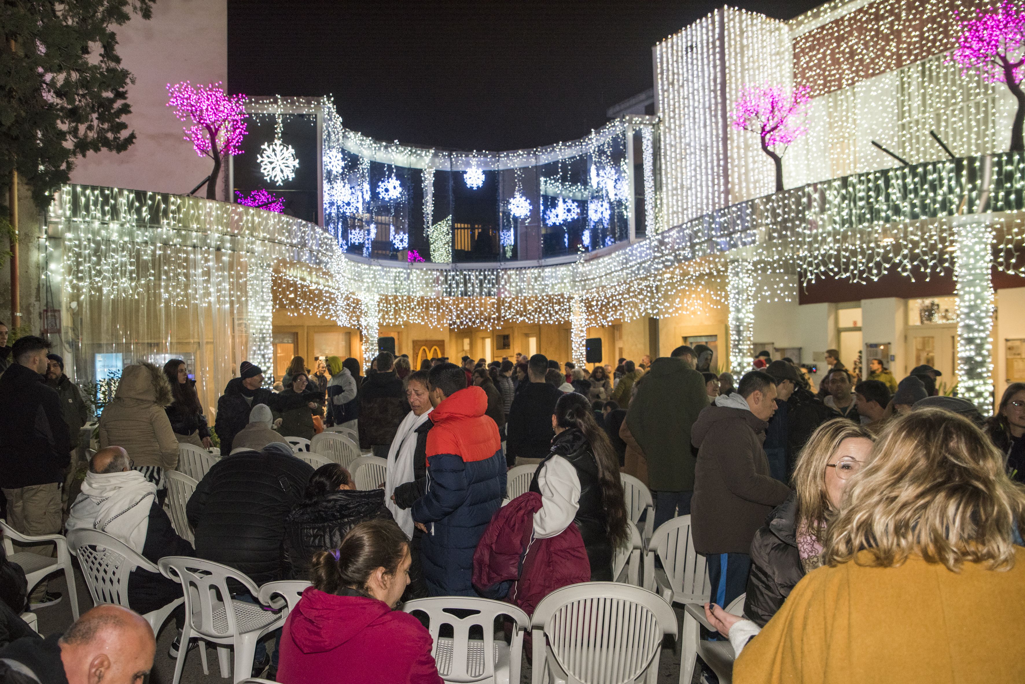 Encesa de llums de Nadal a Catalonia Fundació Creactiva. FOTO: Bernat Millet