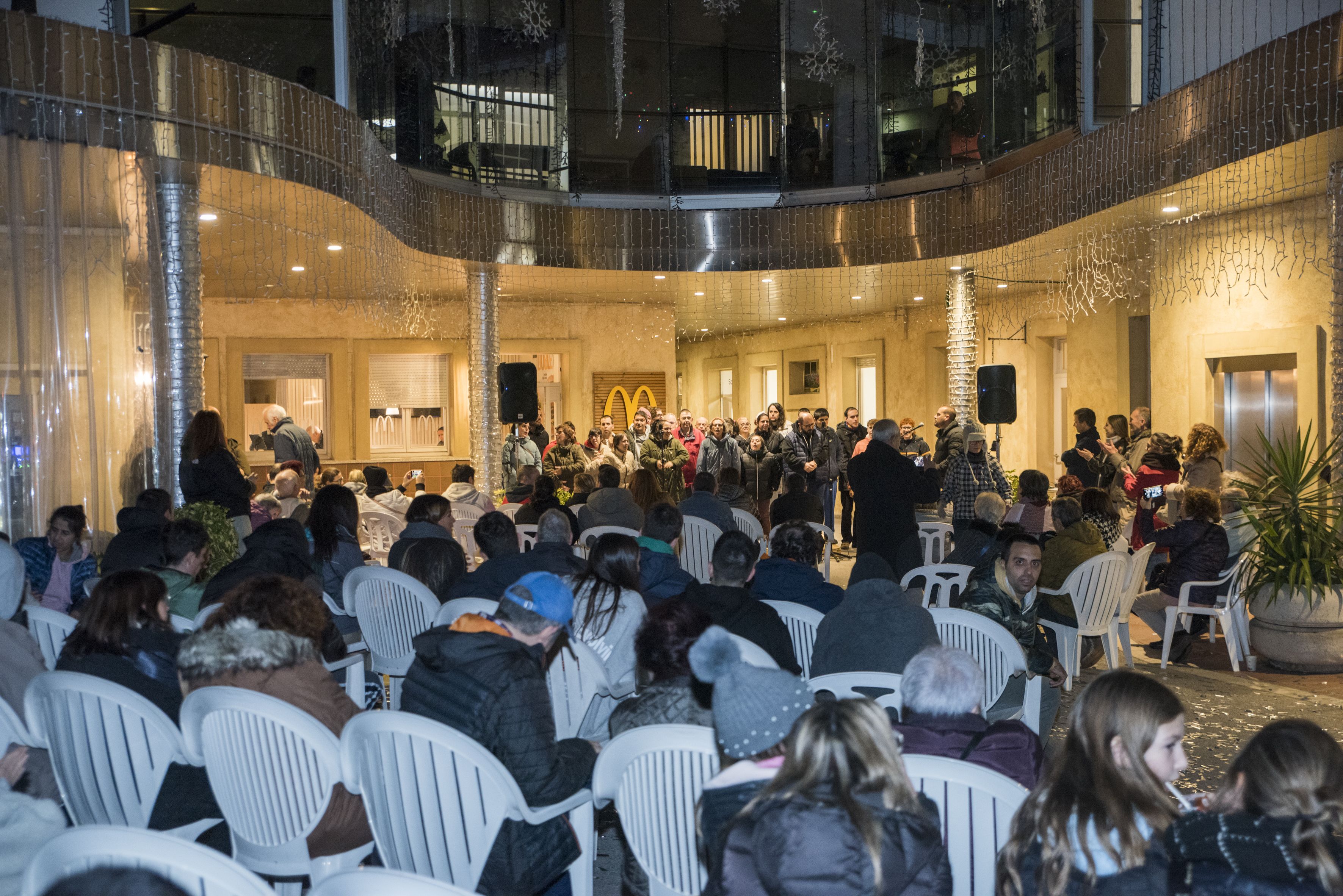 Encesa de llums de Nadal a Catalonia Fundació Creactiva. FOTO: Bernat Millet