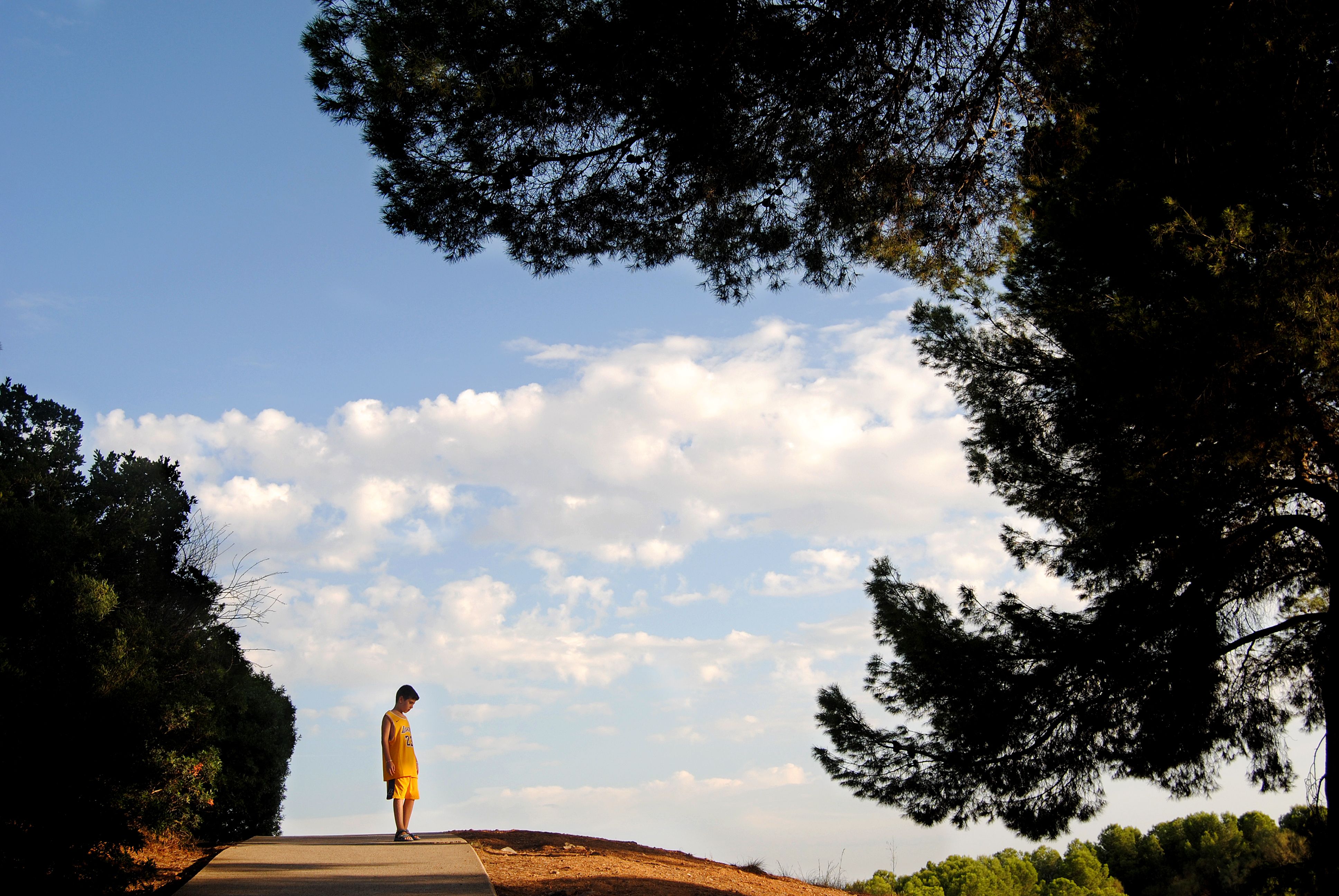 De camí... · Camí al mirador de Can matas (Mirasol) FOTO: Mireia Cairó