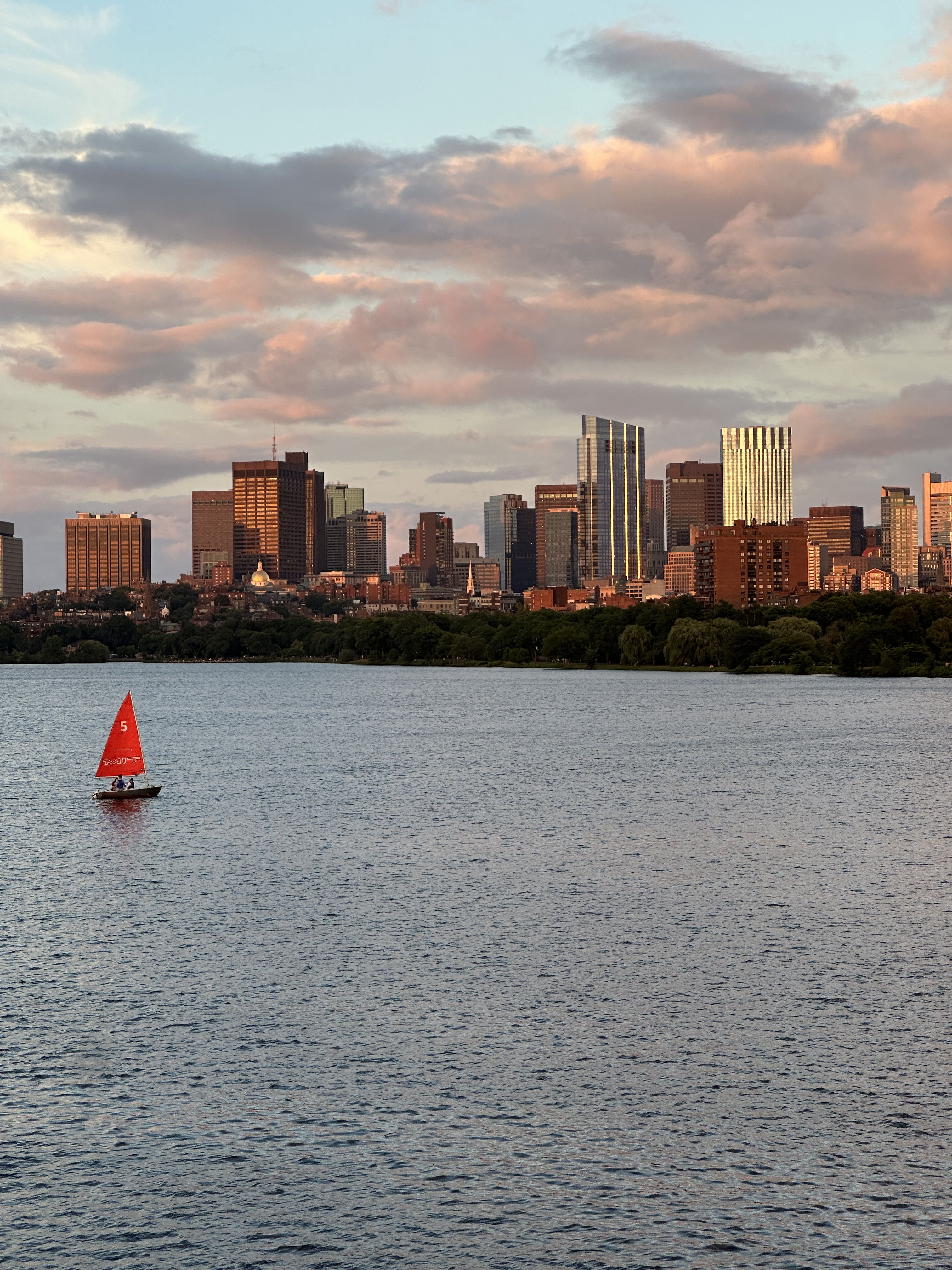 Sunset in Boston · Charles River, Boston FOTO: Roberto Bosco