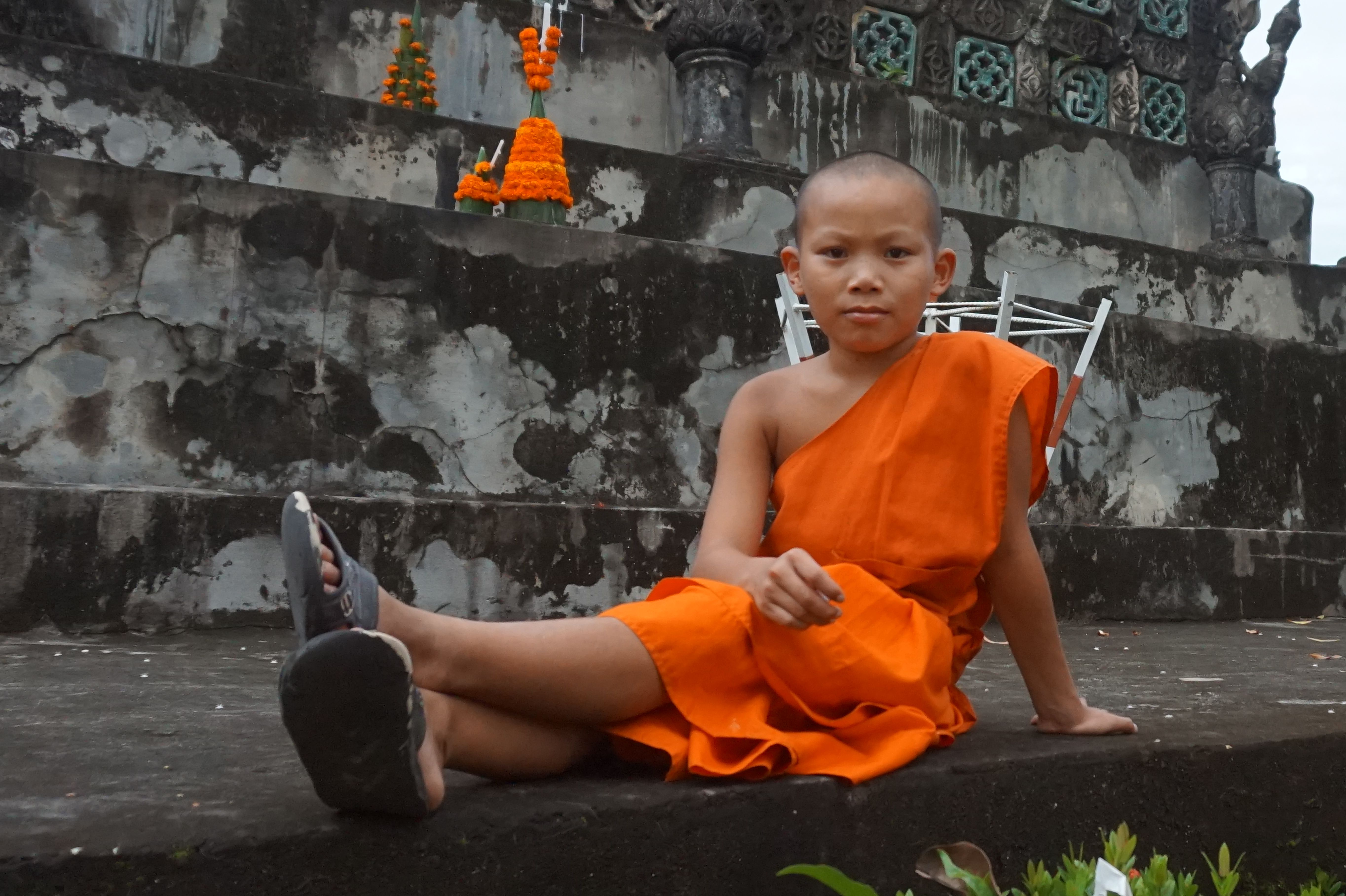 Descans en el monestir · Luang Praban, Laos FOTO: Oriol Conill Verges