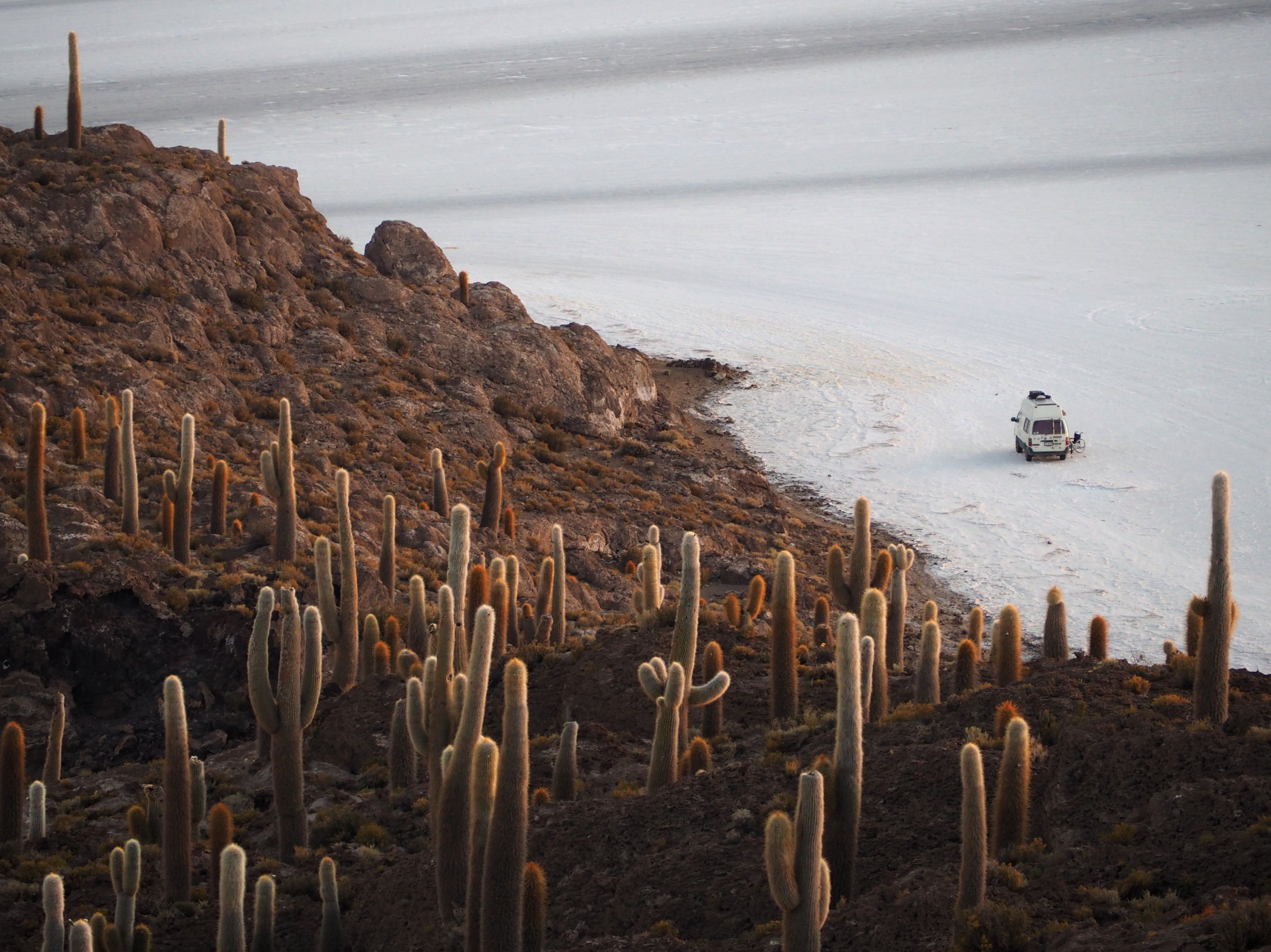 Quan surt el sol · Salar d'Uyuni, Bolívia FOTO: Guim Castrillo Bueno