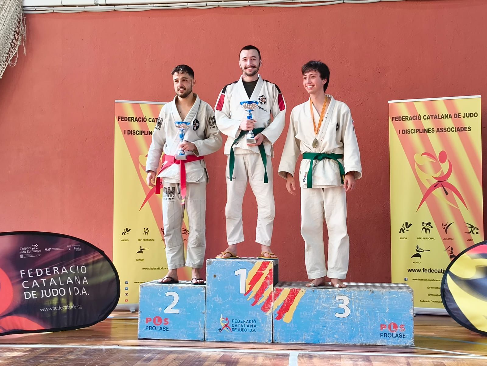 Ako Khoravana (primer) i Jan Fornides (tercer)  en sistema Newaza -62 kg. FOTO: Cedida