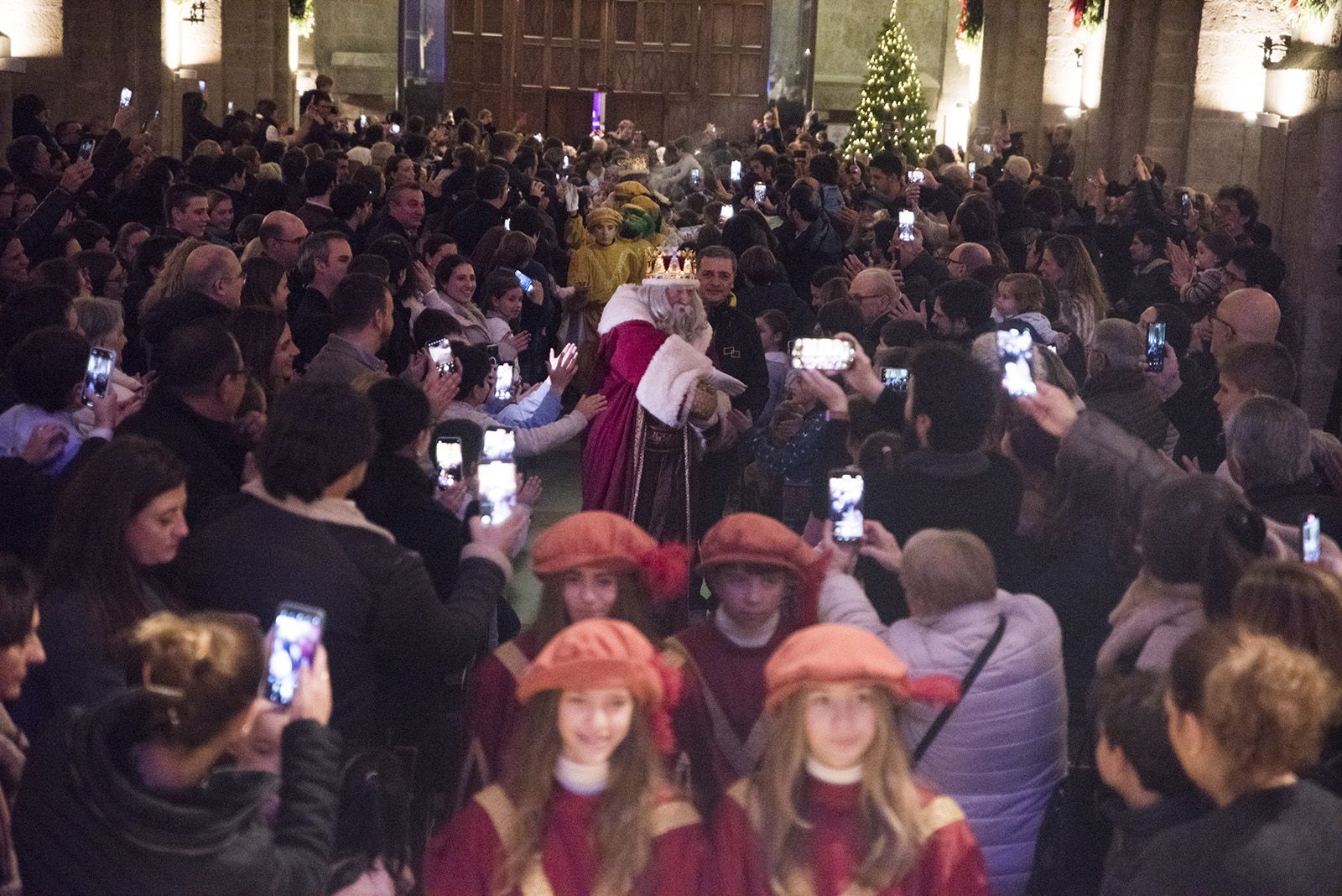 Adoració dels Reis d'Orient al nen Jesús. FOTO: Bernat Millet.