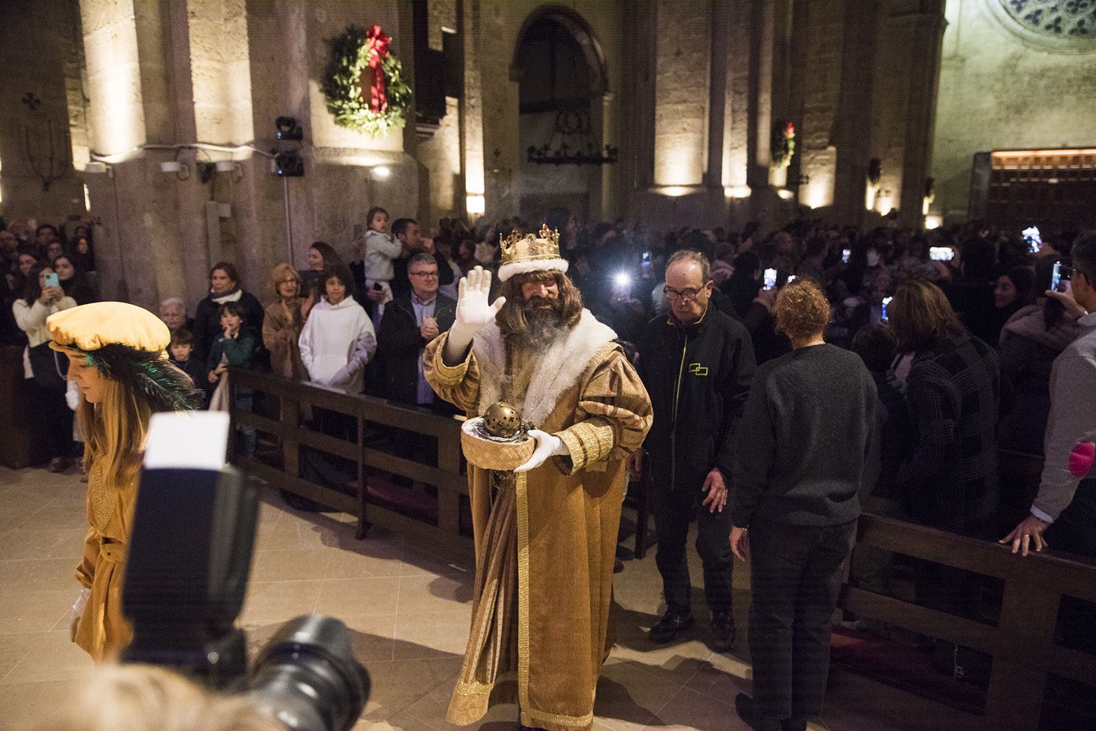 Adoració dels Reis d'Orient al nen Jesús. FOTO: Bernat Millet.