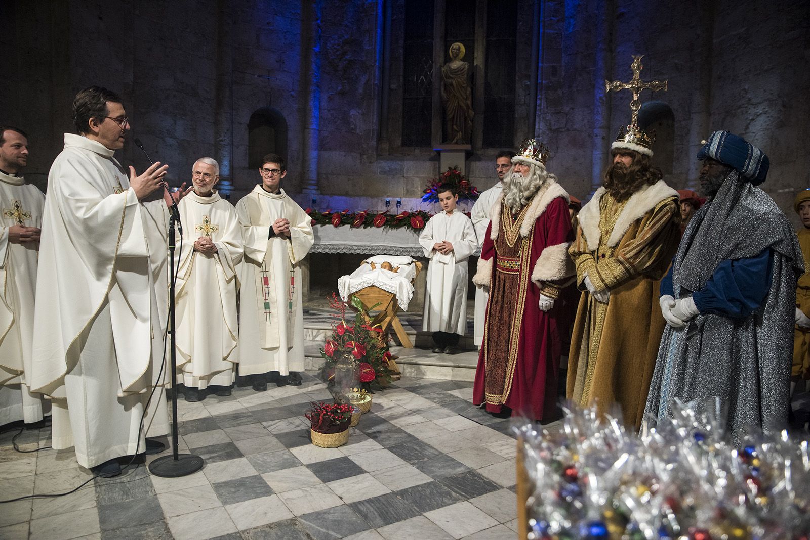 Adoració dels Reis d'Orient al nen Jesús. FOTO: Bernat Millet.