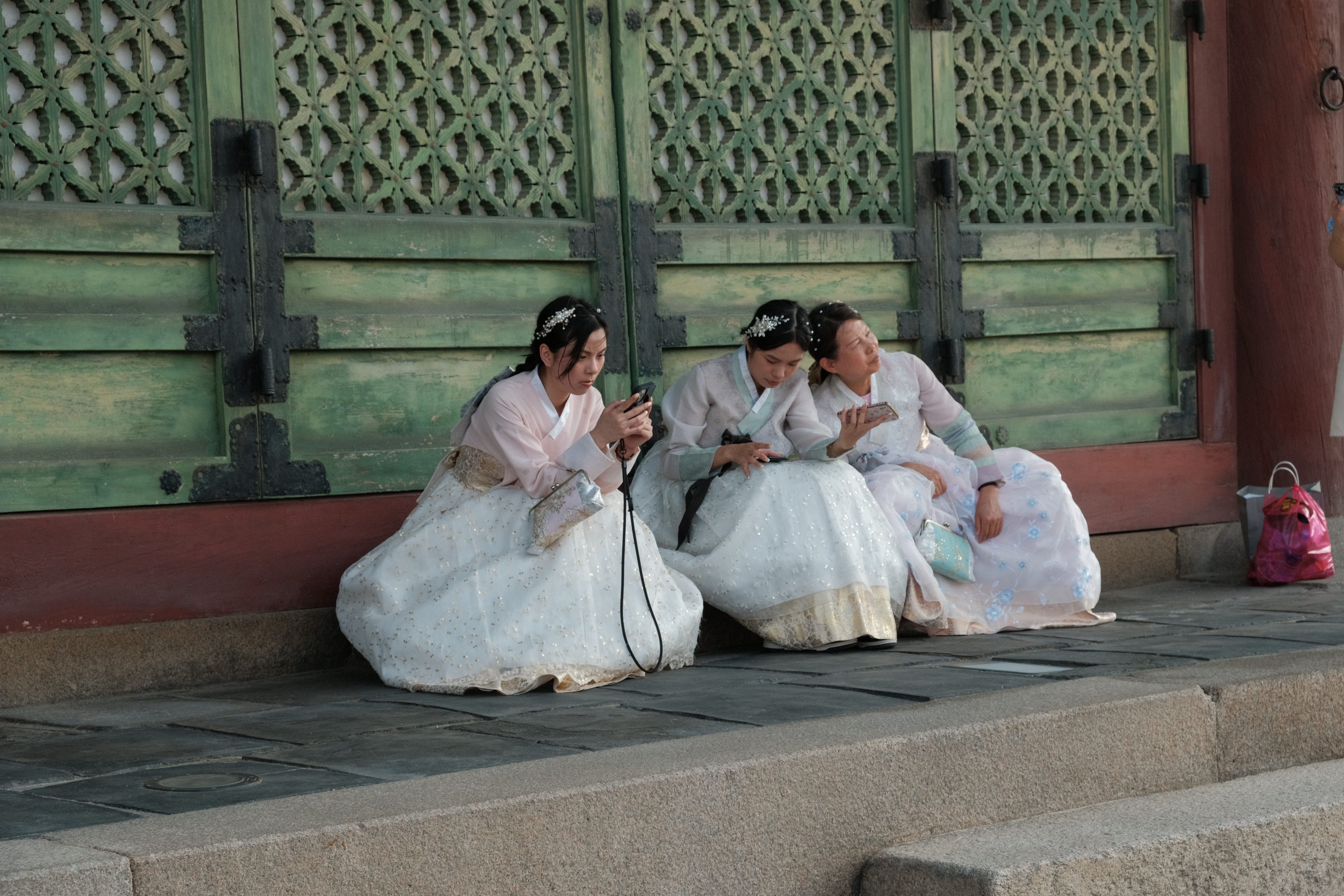 Tradició i modernitat · Temple Gyeongbokgung, Seül FOTO: Joan Jordi Sibina Folch